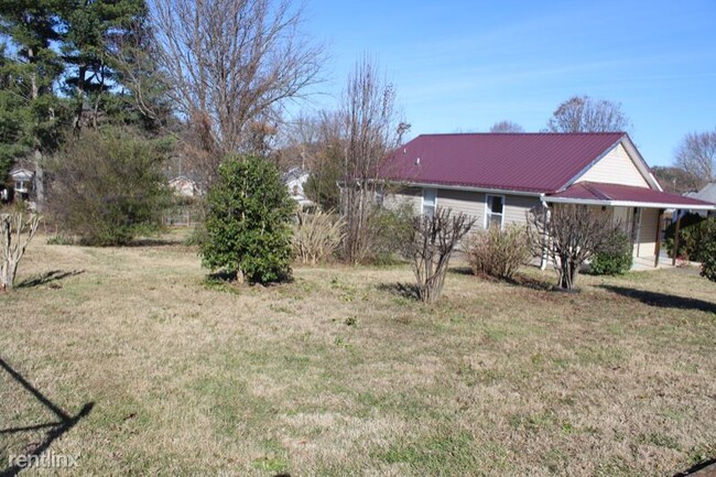 Building Photo - 2 br, 1 bath House - 215 Bettie St
