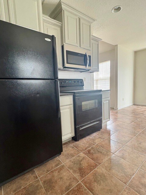 Foto del edificio - 4057 W Spring House Dr