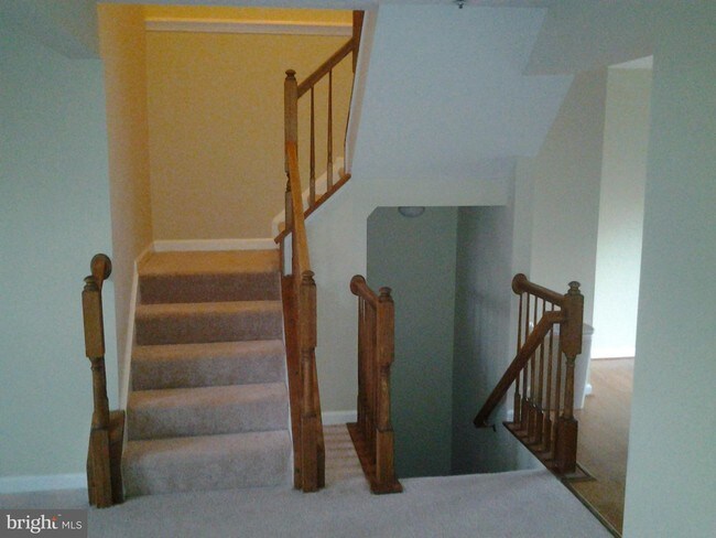 Building Photo - 133 Foxchase Dr