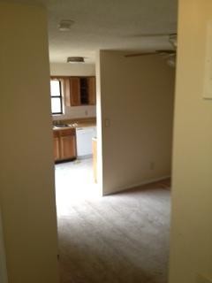 Building Photo - 9008 Creekside Ln