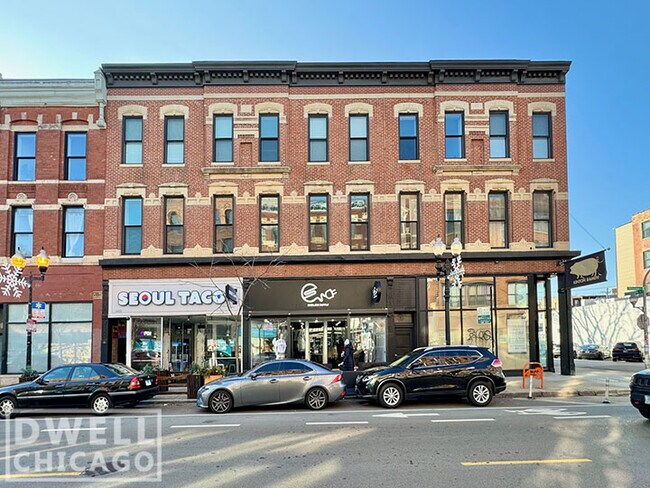 Building Photo - 1400 N Milwaukee Ave