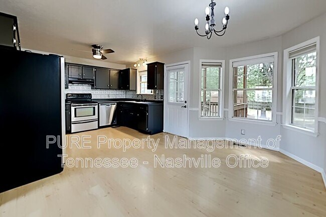 Building Photo - 5017 Trailwater Dr