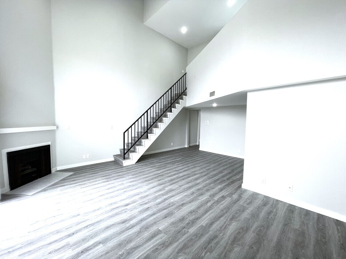Foto principal - 10425 Tabor St