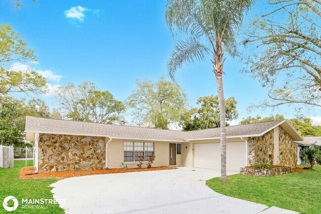 Building Photo - 17604 Meadowbridge Dr, Lutz, FL 33549