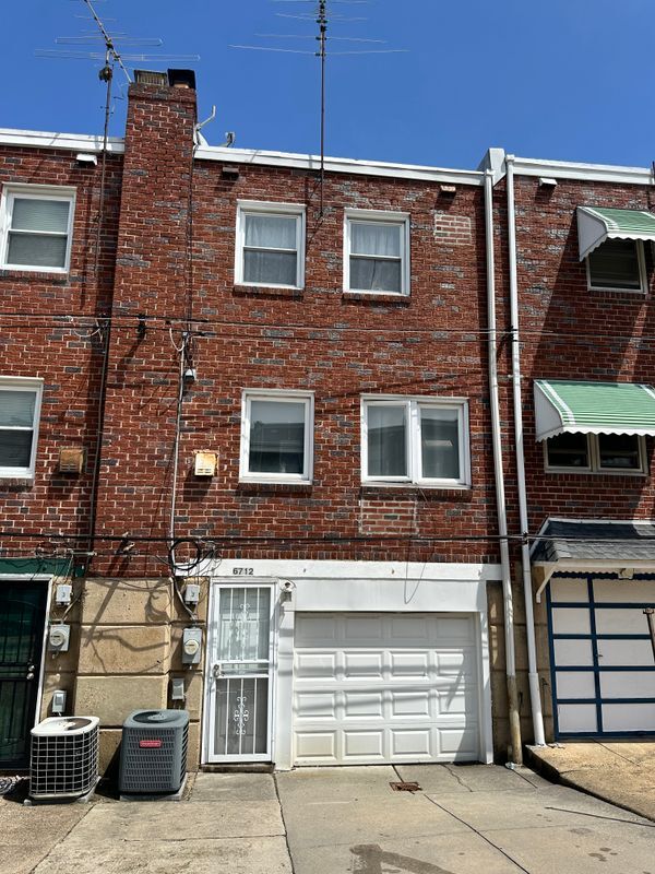 Foto del edificio - 6712 N Lawrence St