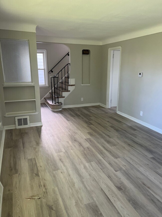 Foto del edificio - 17408 Invermere Ave