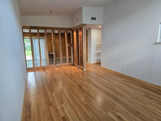 Foto del edificio - 6414 Neff St