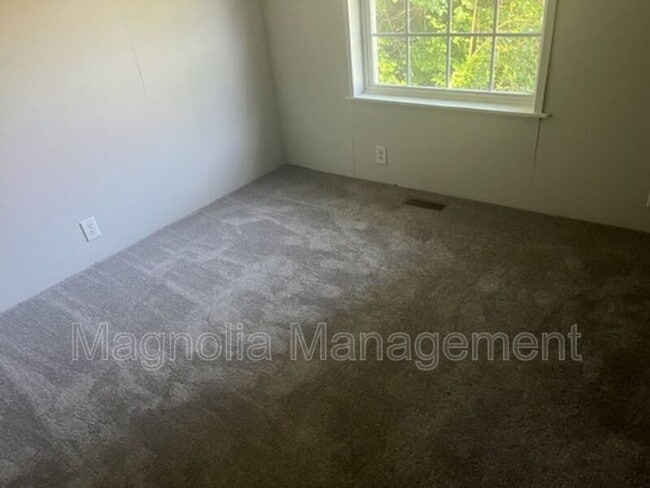 Building Photo - 116 Wester Ave