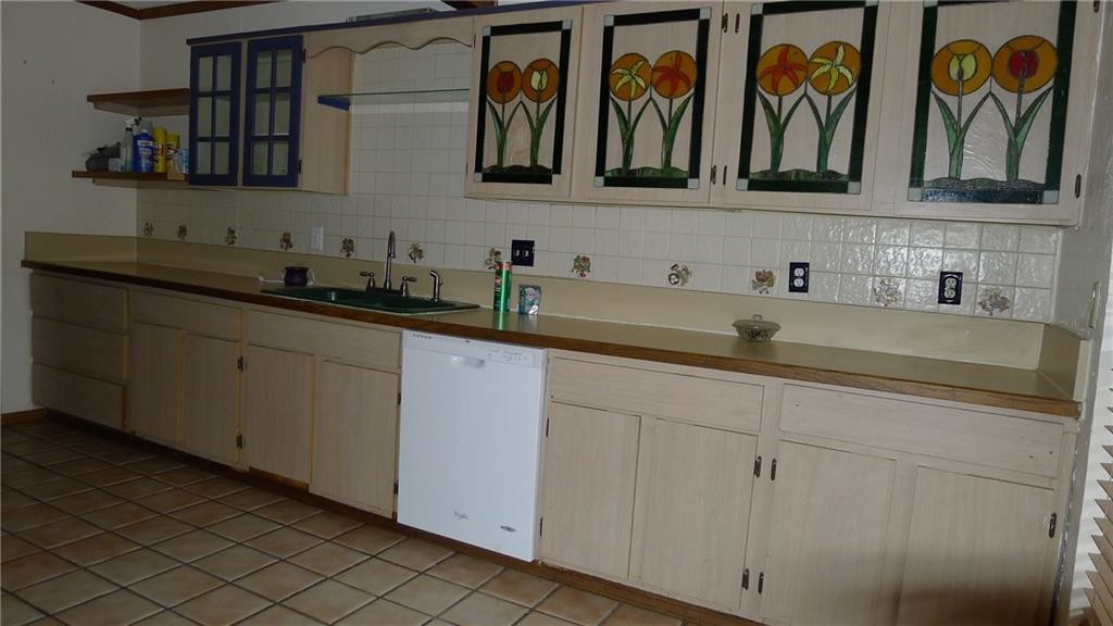 Foto principal - 8725 N Normandale St