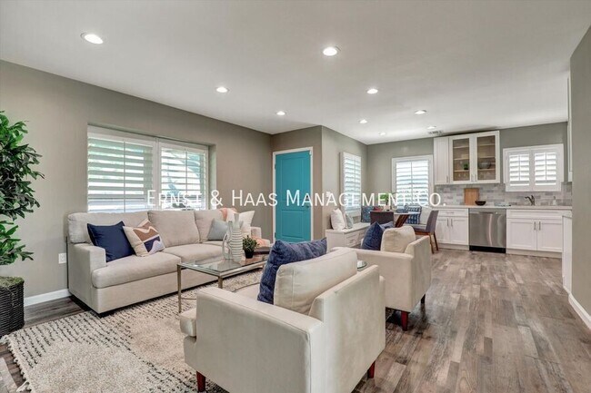 Foto del edificio - 4437 Keever Ave