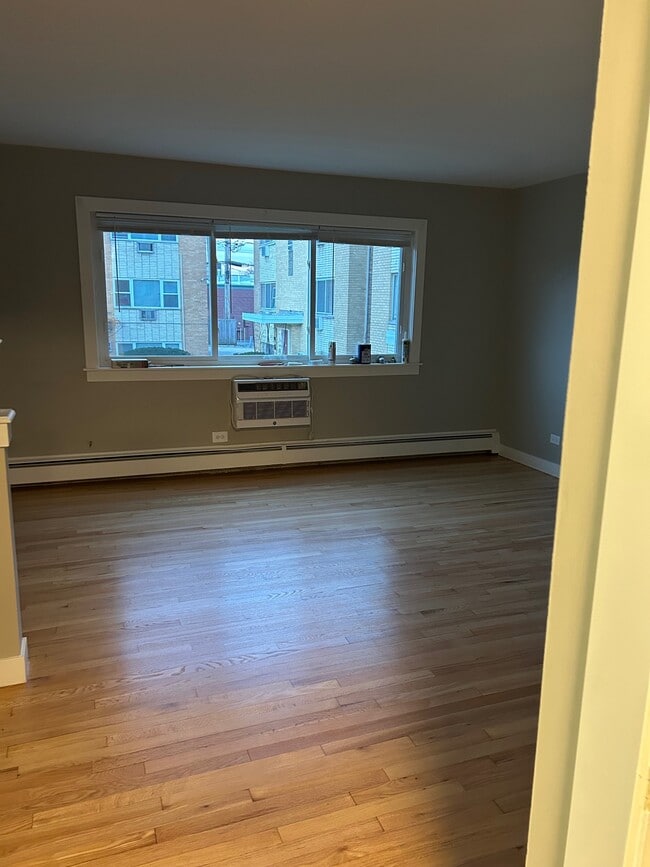 Foto del edificio - 9608 N Greenwood Ave