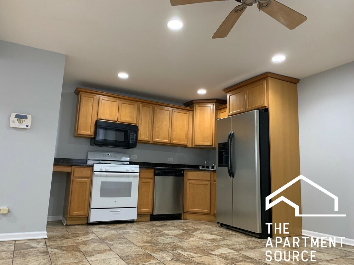 7429 S Colfax Ave Unit GDN, Chicago, IL 60649 Condo for Rent in