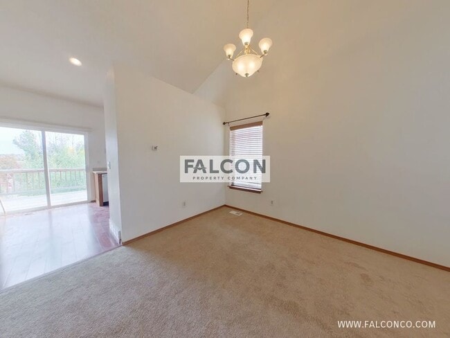Building Photo - 4935 Ardley Dr