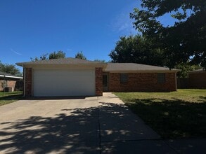 Building Photo - 5313 Whitney Ln