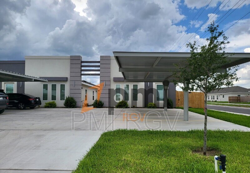 Foto principal - 3101 W Kenwood St