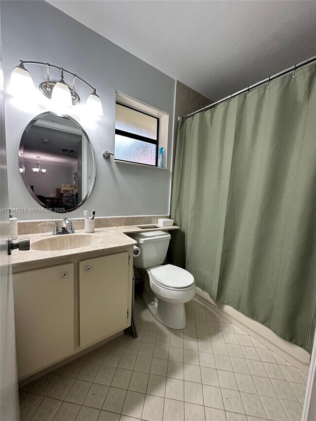 Foto del edificio - 2527 NW 49th Terrace