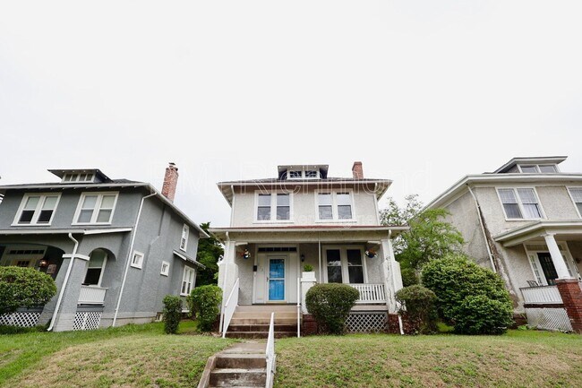 Foto del edificio - 2721 Garland Ave