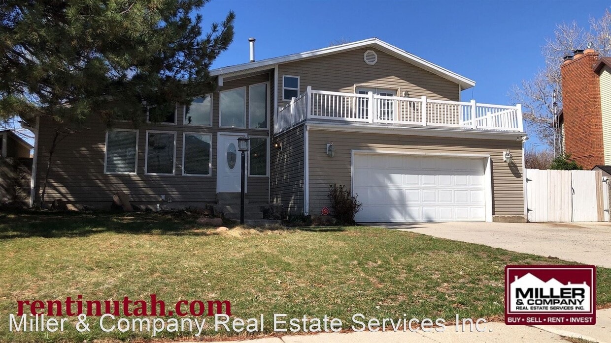 5 br, 3.5 bath House 9012 S. North Forty... House for Rent in Sandy