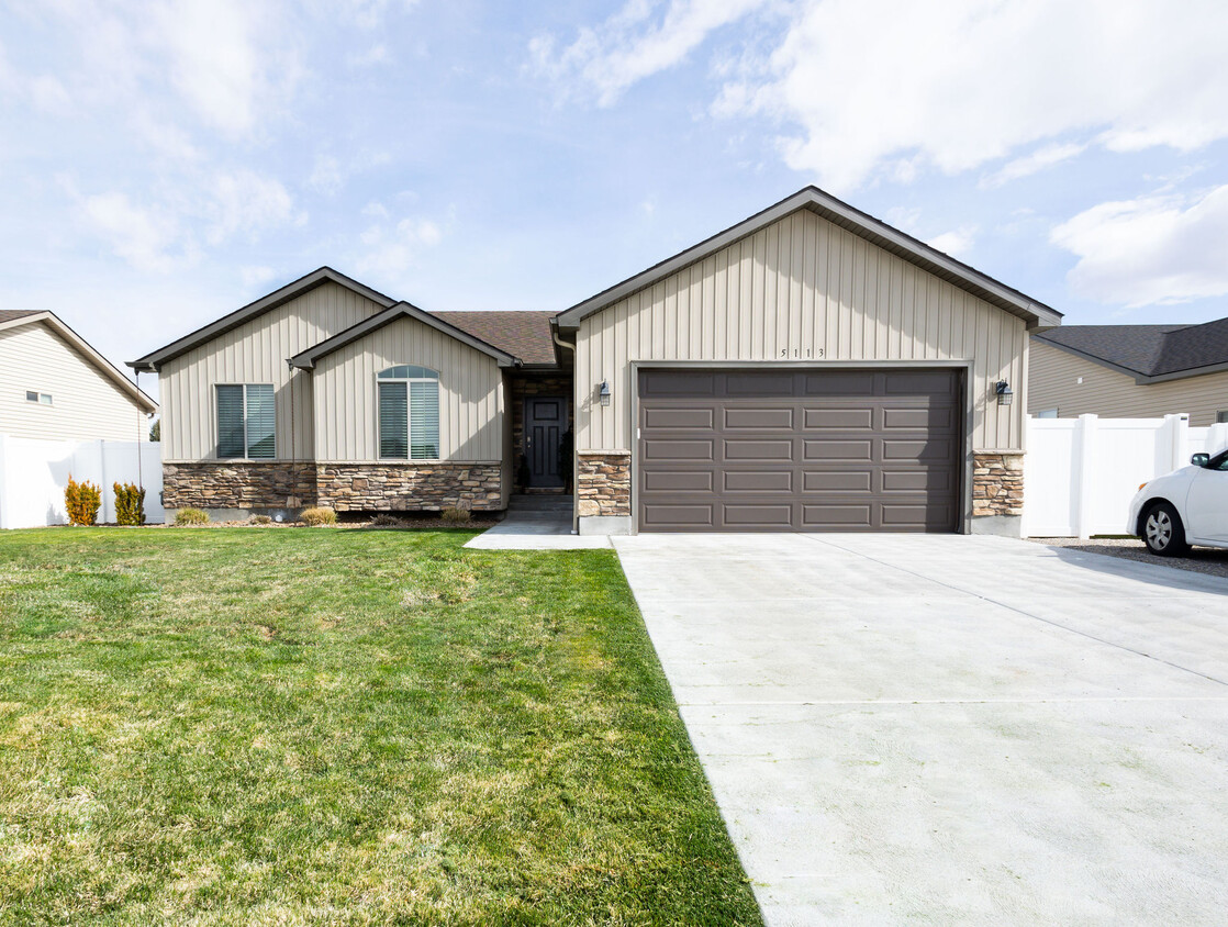 Primary Photo - 5113 Ryanne Way