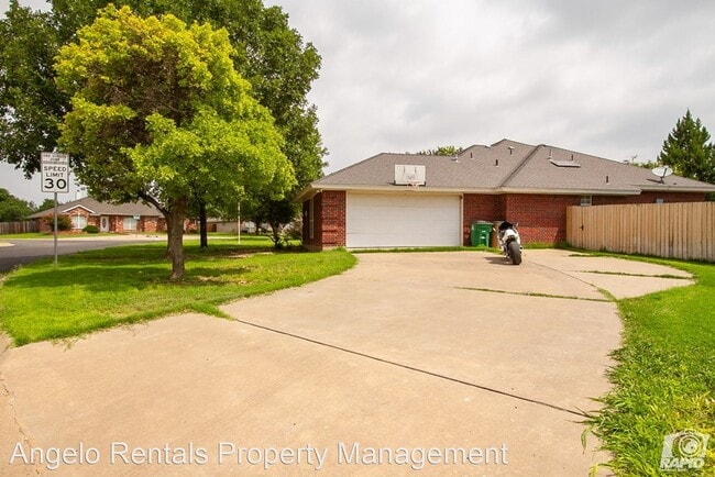 Building Photo - 3 br, 2 bath House - 5827 Dominion Ridge C...