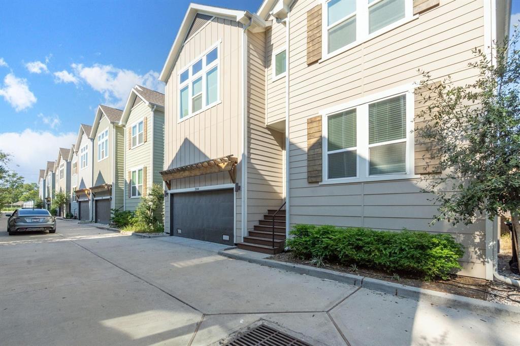Foto principal - 3344 Pinemont Dr
