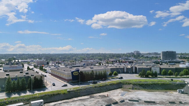 Interior Photo - Rockwell Place I