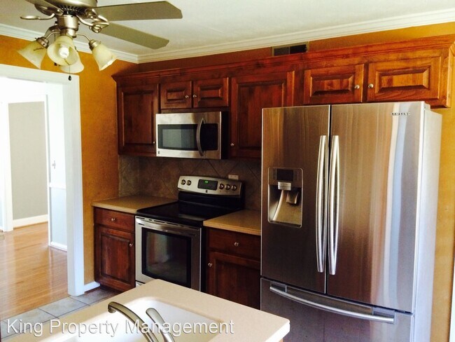 Building Photo - 3 br, 2.5 bath House - 313 Crestview Road