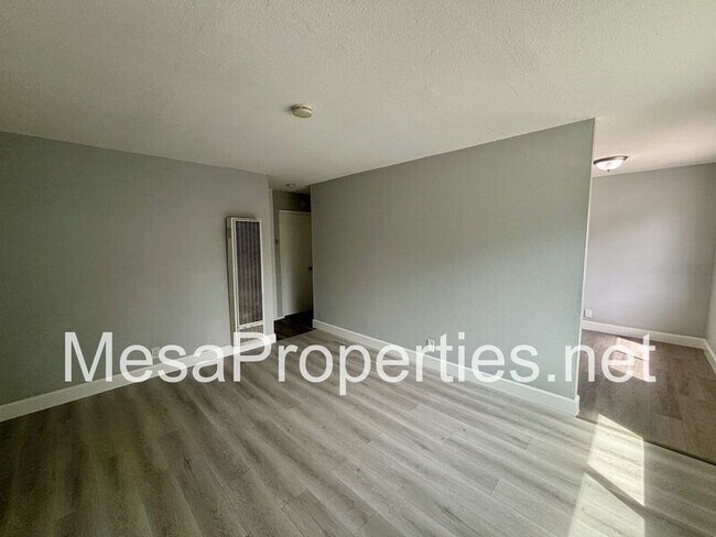 Foto del edificio - 11506 Dodson St