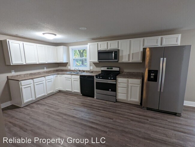 Foto del edificio - 4 br, 2.5 bath House - 2021 Coronet Dr
