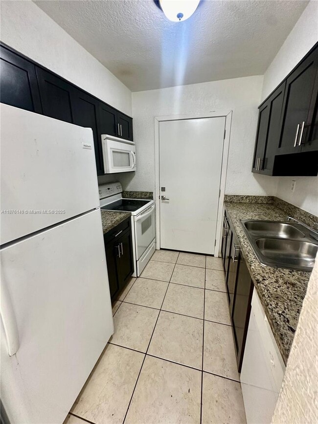 Building Photo - 8475 SW 94th St