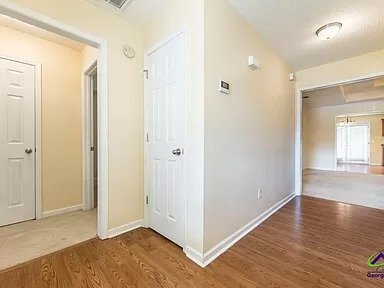Building Photo - Fabulous Home