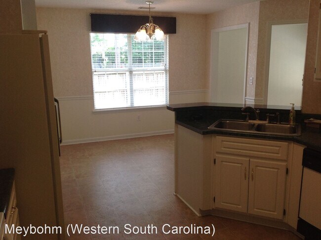 Building Photo - 3 br, 2 bath House - 494 Old Walnut Branch