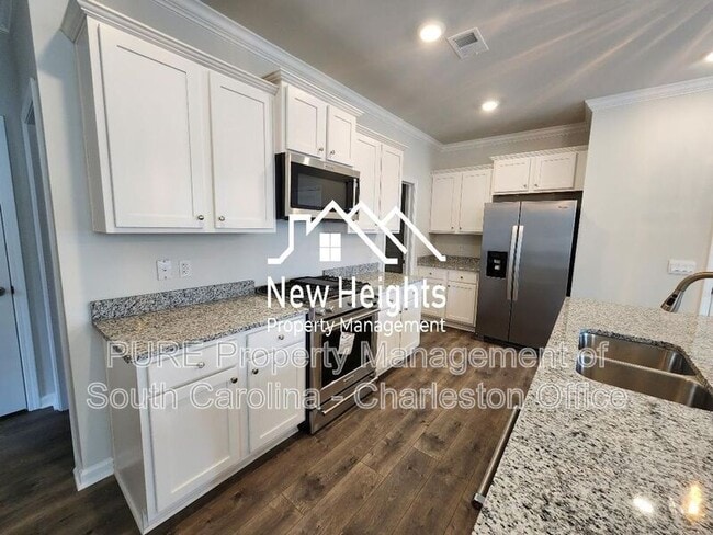 Building Photo - 179 Cherry Grv Dr