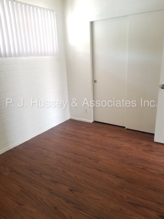 Foto del edificio - 6802 W Glendale Ave