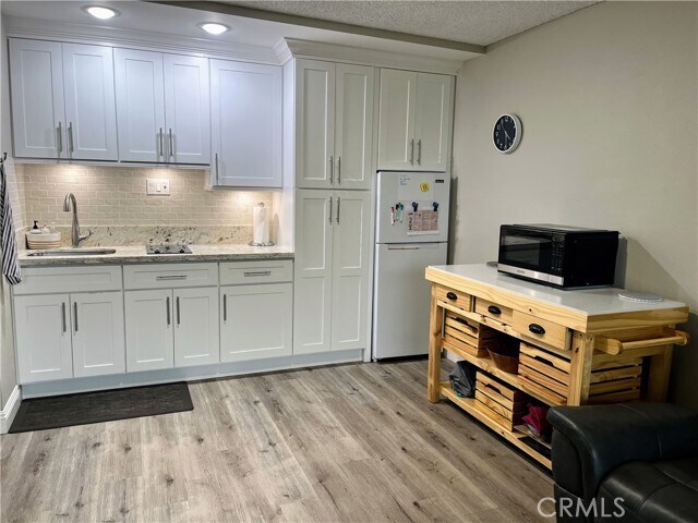 Building Photo - 24055 Paseo Del Lago