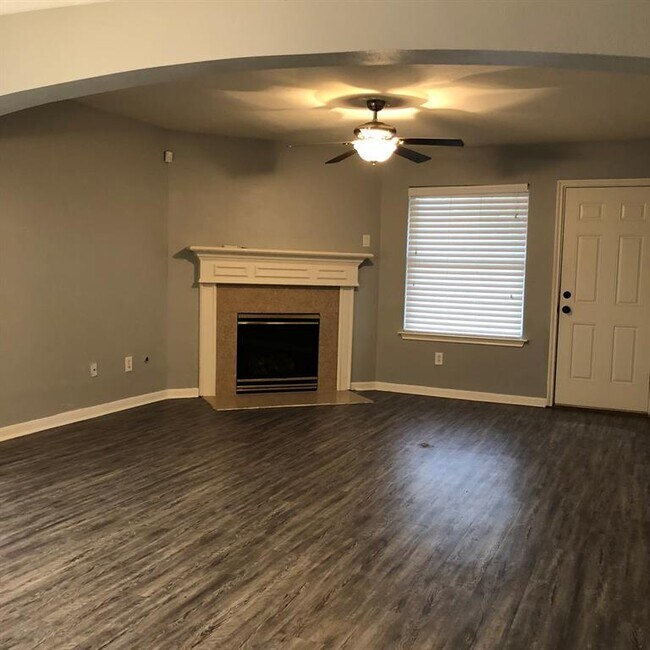 Foto del edificio - 7307 Kransburg Ranch Dr