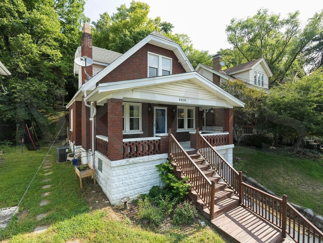 2019 New Linden Rd, Newport, KY 41071 House Rental in Newport, KY