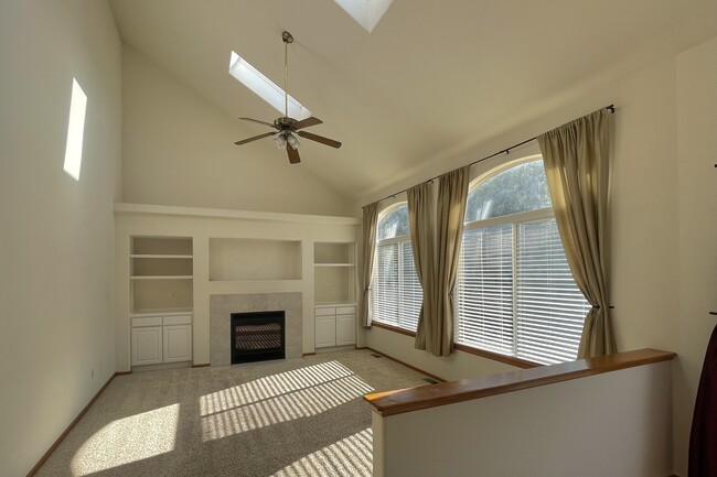 Building Photo - 3126 Gardenia Way