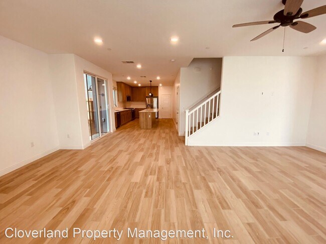 Building Photo - 4 br, 2.5 bath House - 2681 E. Teaberry Dr.