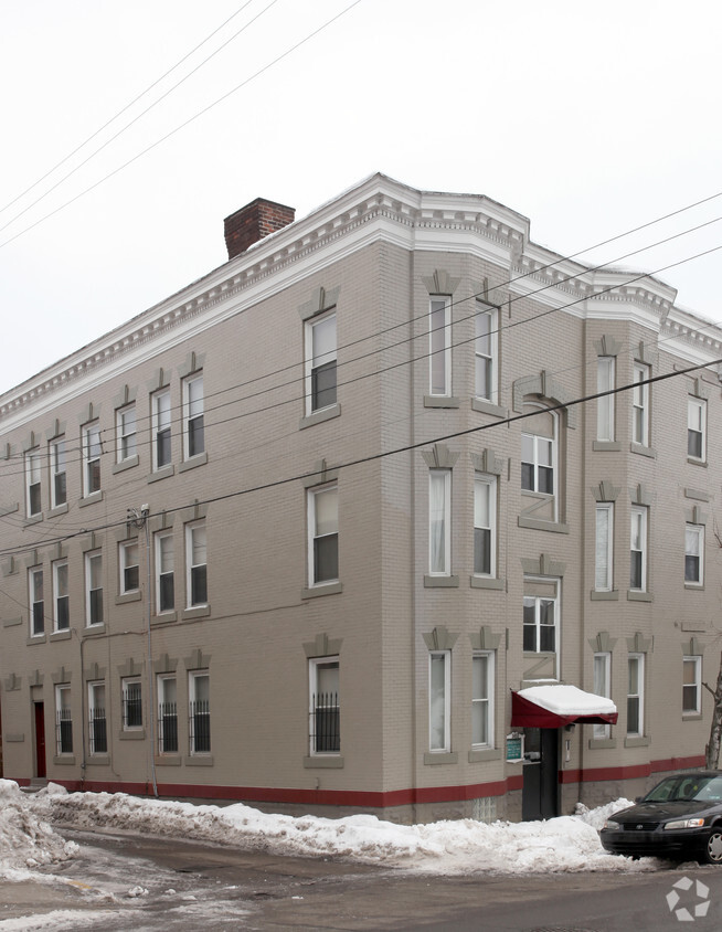 Primary Photo - 3452 Bates St