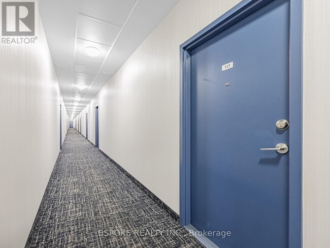 Photo du bâtiment - 60 Fairfax Crescent