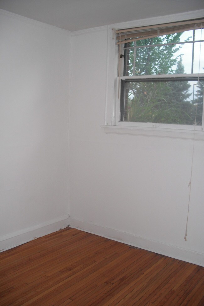 Building Photo - 234 N Mississippi River Blvd