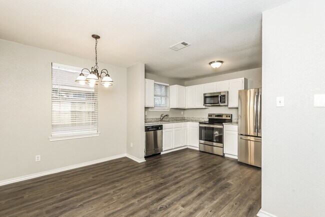 Building Photo - 8149 Southbrook Cir