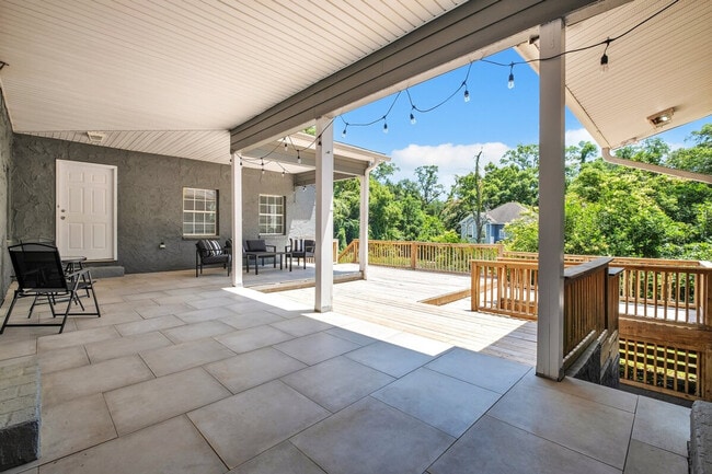 Building Photo - 770 Gold Nugget Trail