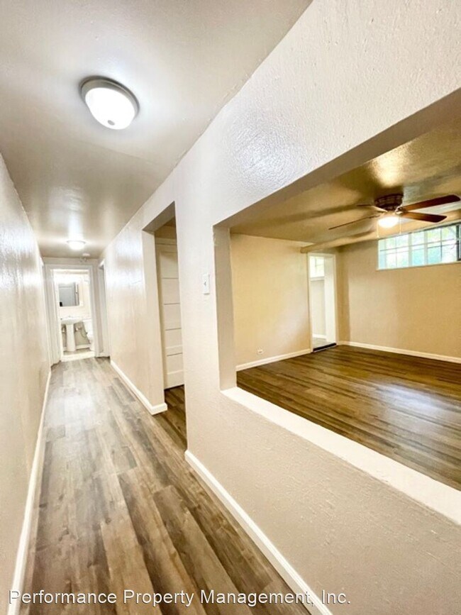 Foto del edificio - 1 br, 1 bath House - 1105 York St. #9