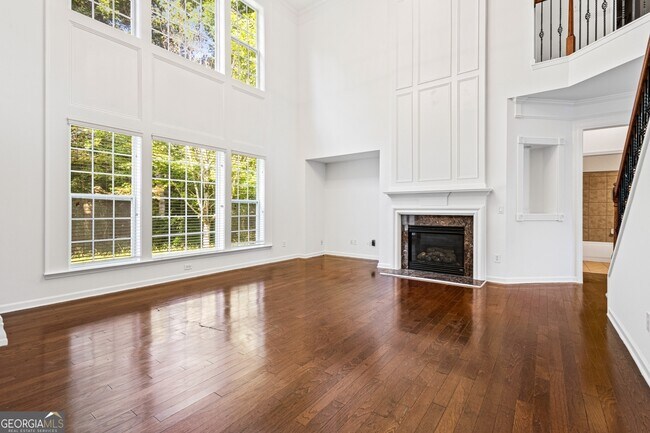 Foto del edificio - 3062 Eastbrook Terrace
