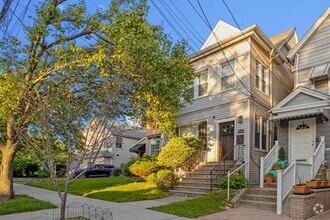 Building Photo - 938 Avenue C