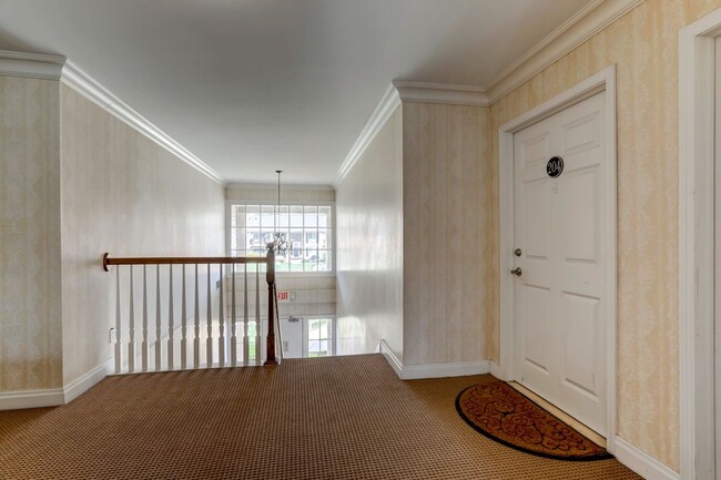 Foto del edificio - Wonderful West Bloomfield Condo