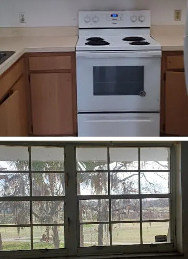 Building Photo - 454 Fairways Cir