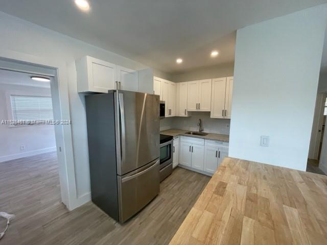 Building Photo - 2048 NE 168th St